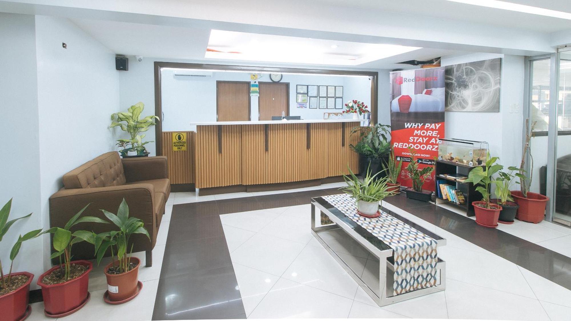 Hotel Reddoorz At Bp International Powerhouse Inc Near Sm Manila Esterno foto