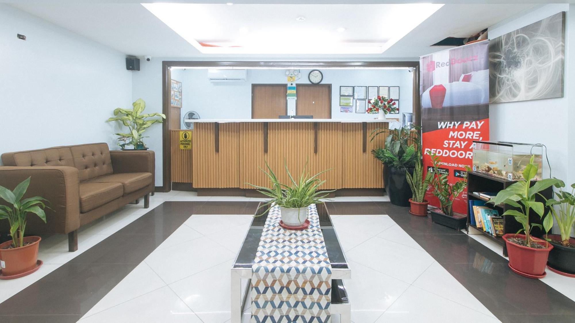 Hotel Reddoorz At Bp International Powerhouse Inc Near Sm Manila Esterno foto